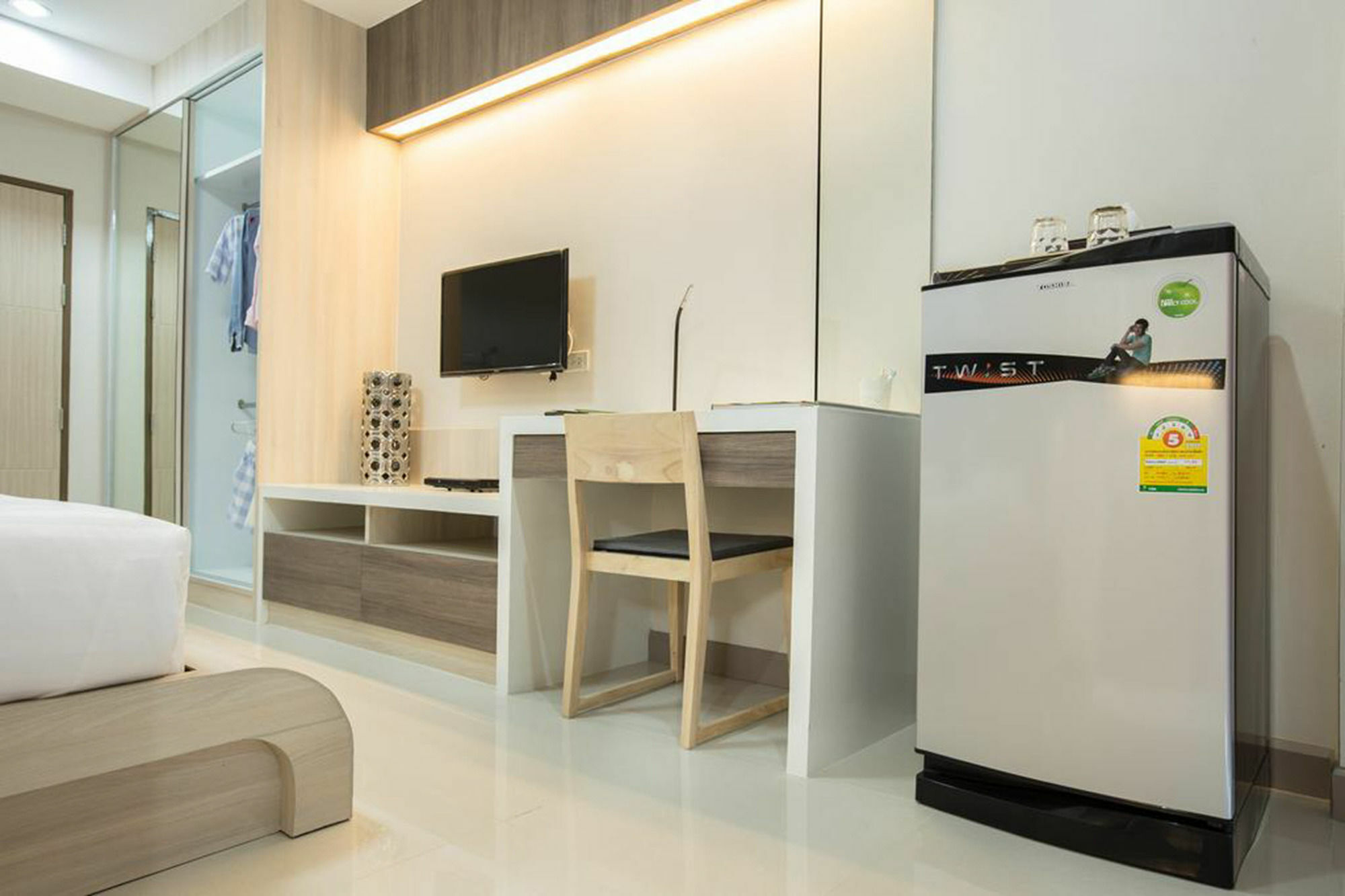 Central Place Serviced Apartment Angsila Çonburi Dış mekan fotoğraf